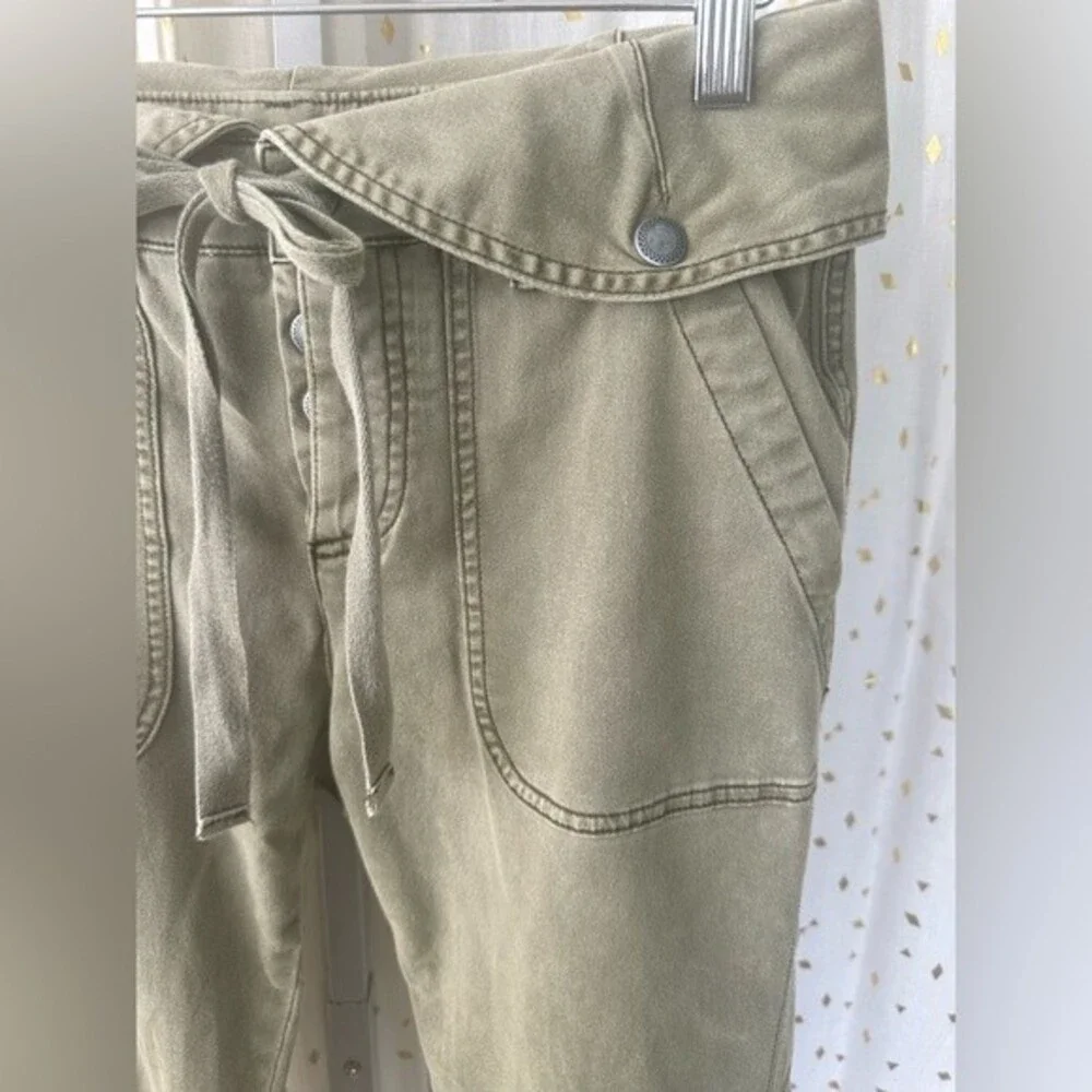 Free People Women's Olive Green Cargo Fold Over High Waisted Crop Pants Size 2